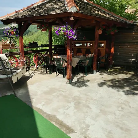 Apartment Tri Bagrema Km