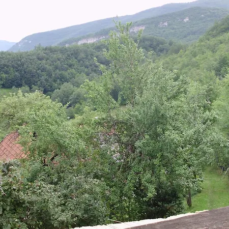 Apartment Tri Bagrema Km *