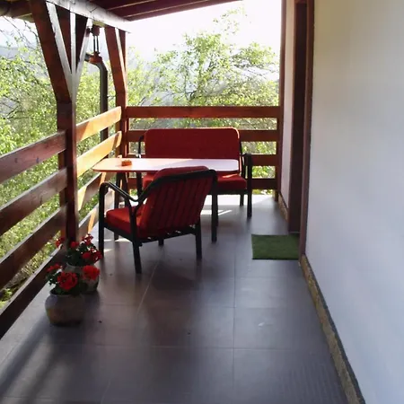 Apartment Tri Bagrema Km Mokra Gora